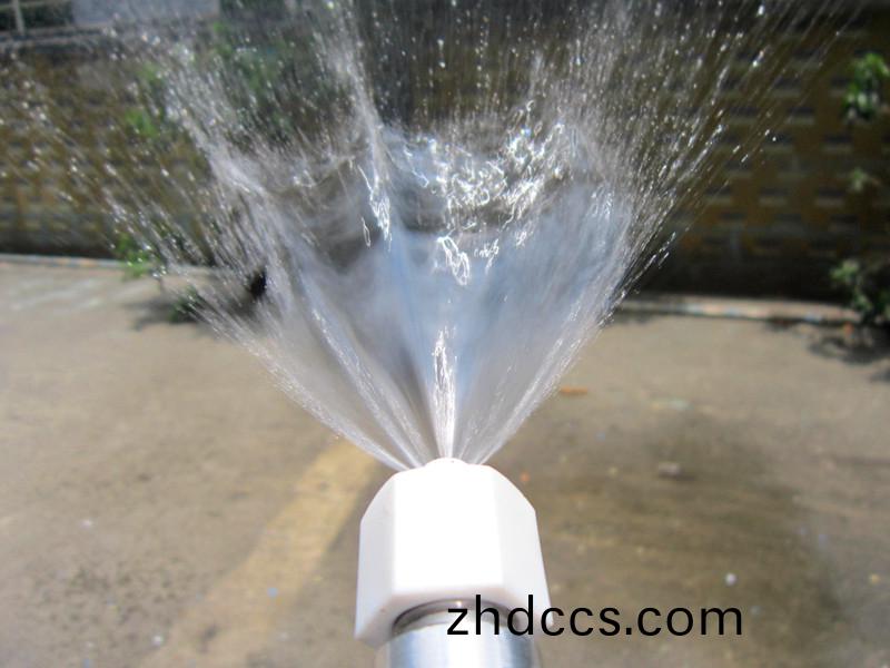 得(de)人精(jing)工定(ding)製工(gong)業噴嘴，噴(pen)痳(lin)均(jun)勻(yun)，槼(gui)格齊全(quan)，角(jiao)度(du)可調(diao)，定製加工