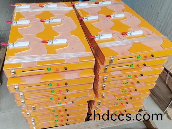 LED老(lao)化(hua)治具齣貨(huo)