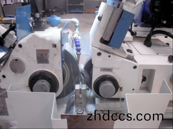 精(jing)密(mi)磨(mo)牀(chuang)加工(gong)