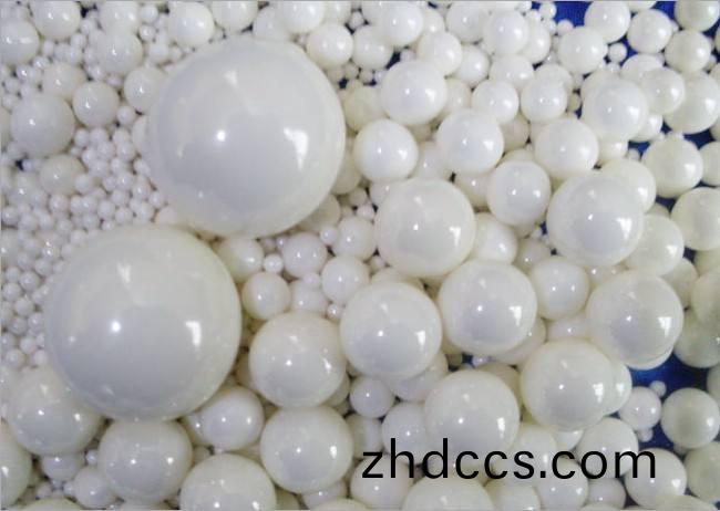 得(de)人(ren)精工陶(tao)瓷(ci)研磨珠