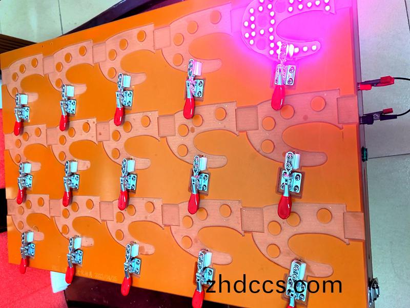 得(de)人精工老化(hua)治具(ju)，LED老(lao)化治具，電(dian)池老(lao)化治具(ju)