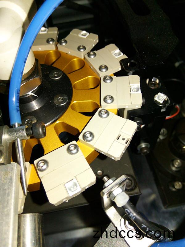 陶(tao)瓷吸(xi)嘴(zui)，鎢(wu)鋼吸(xi)嘴(zui)，定製(zhi)吸嘴，得(de)人精工定製加(jia)工(gong)吸嘴(zui)，微(wei)孔吸嘴(zui)