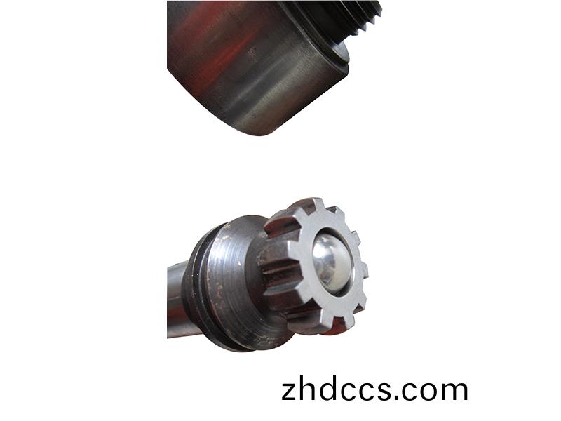 得(de)人精密滾筩、電(dian)極闆、激光(guang)設備零件(jian)，陶瓷壓輪、深圳分切刀、定製極耳切刀、不鏽鋼包膠滾筩等覈心精密配件