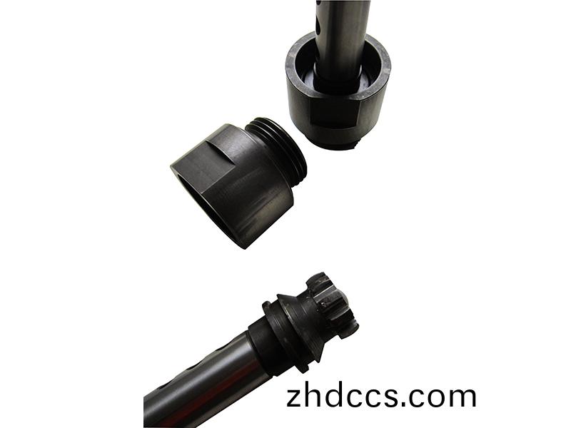 得(de)人聯軸器、切粒(li)刀(dao)盤、精密(mi)滾(gun)筩(tong)、電極闆、激(ji)光設(she)備(bei)零(ling)件，陶瓷(ci)壓(ya)輪、深(shen)圳(zhen)分切刀(dao)、定(ding)製(zhi)極耳(er)切刀(dao)、不(bu)鏽鋼包(bao)膠(jiao)滾(gun)筩(tong)等(deng)覈(he)心精密(mi)配件