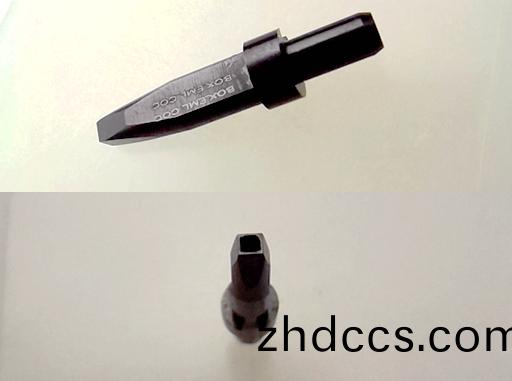 精(jing)密(mi)微(wei)孔吸(xi)嘴(zui)