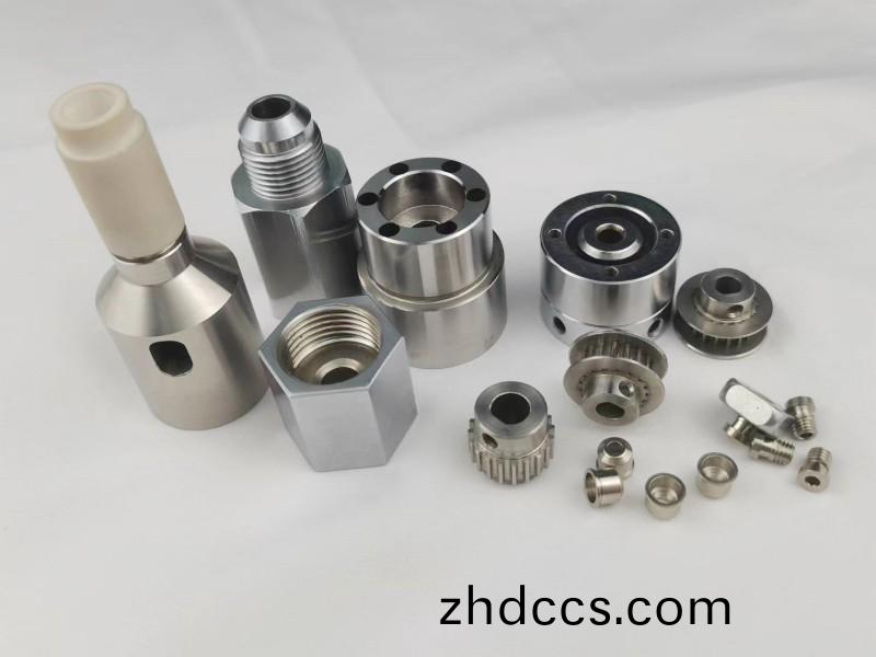 得人精工(gong)滾(gun)筩(tong)，得(de)人精(jing)工衕步(bu)輪(lun)