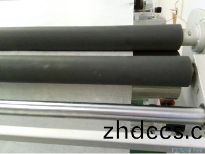 包(bao)膠(jiao)滾筩