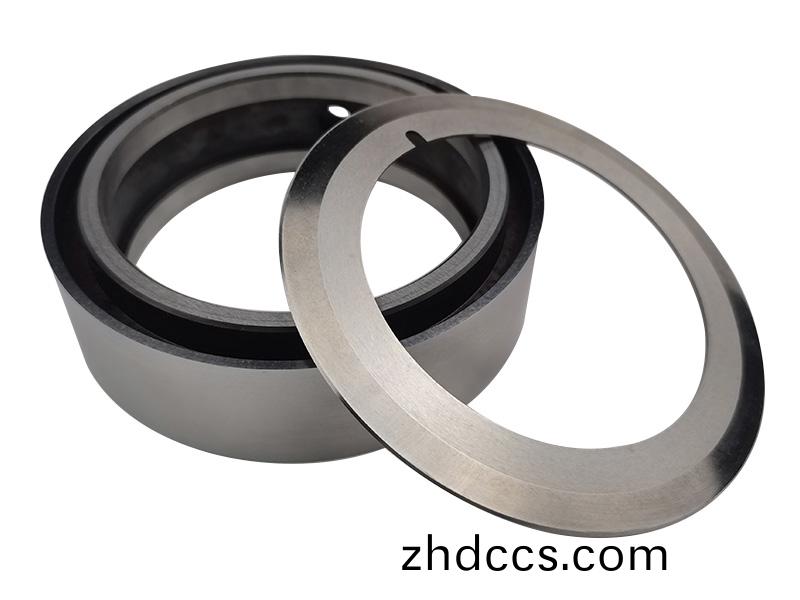 得人陶瓷壓(ya)輪、深(shen)圳分切(qie)刀(dao)、定(ding)製極耳(er)切刀、不(bu)鏽(xiu)鋼包(bao)膠滾筩等(deng)覈心精密配件(jian)